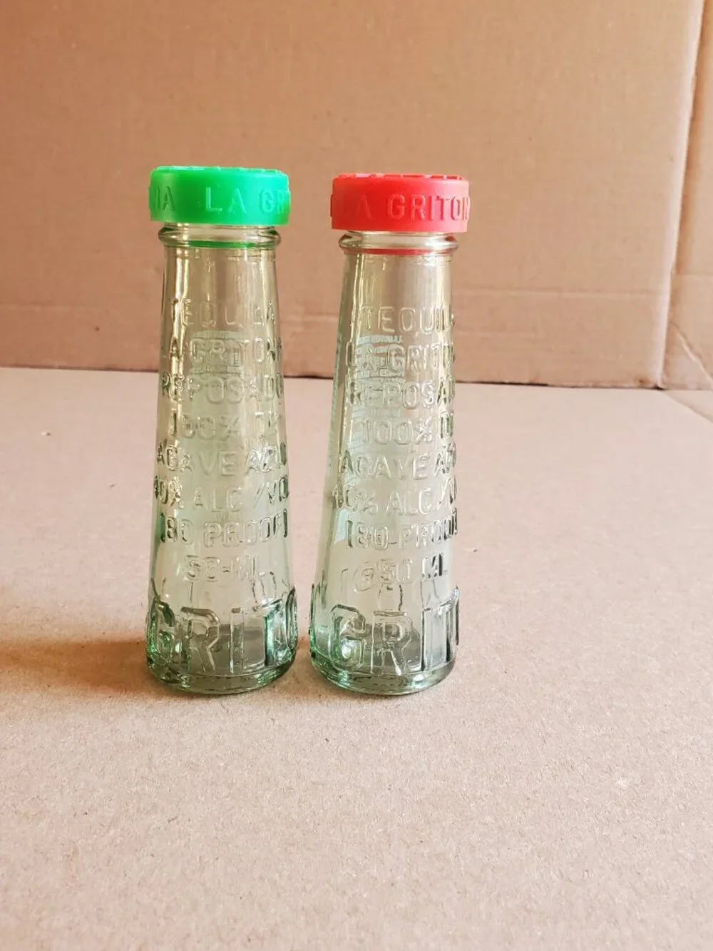 Salt & Pepper Shaker La Gritona Reposado Tequila Mini Glass Bottles 50 ML